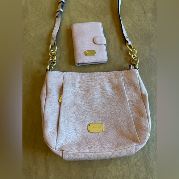 Michael Kors Blush Crossbody with Gold Accents with Passport Holder Wallet - Picture 1 of 14